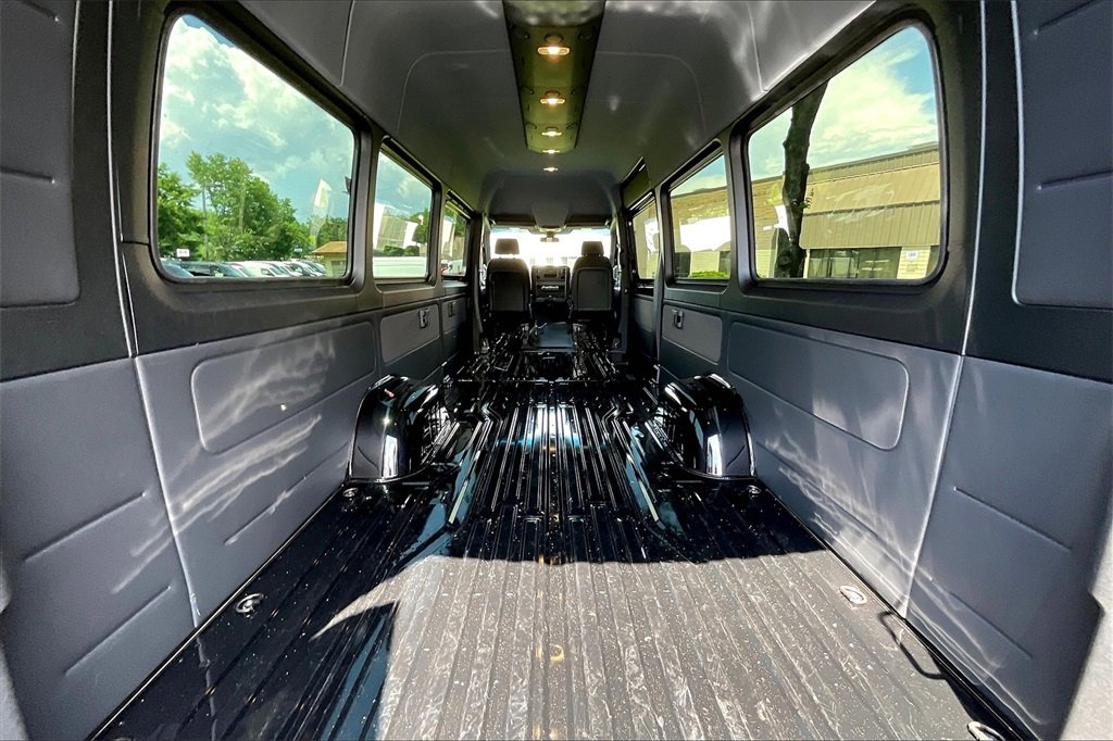 New 2025 Mercedes-Benz Sprinter 3500 image 9