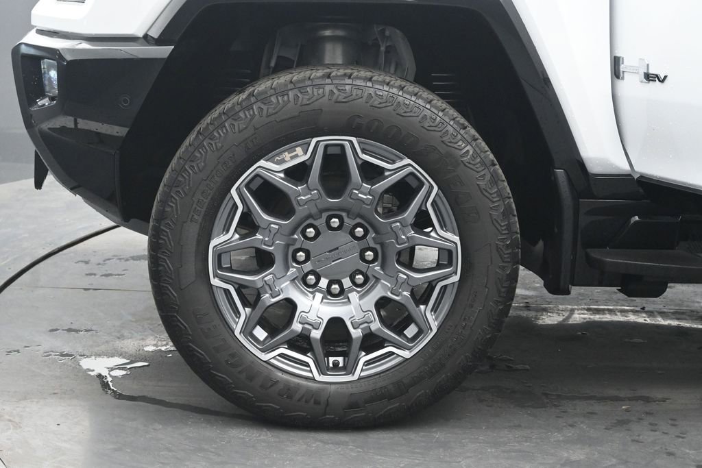 Used 2025 GMC Hummer EV 3X AWD/4WD image 32