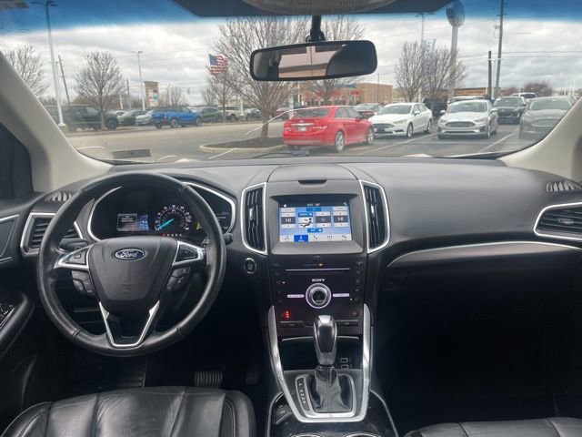Used 2017 Ford Edge Titanium image 17