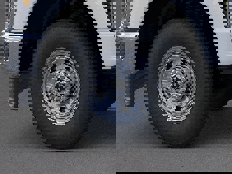 New 2025 Ford F250 XL w/ XL Chrome Package image 19