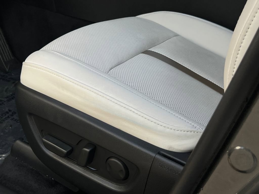 Used 2024 MAZDA CX-90 Plug-In Hybrid w/ Premium Plus image 23