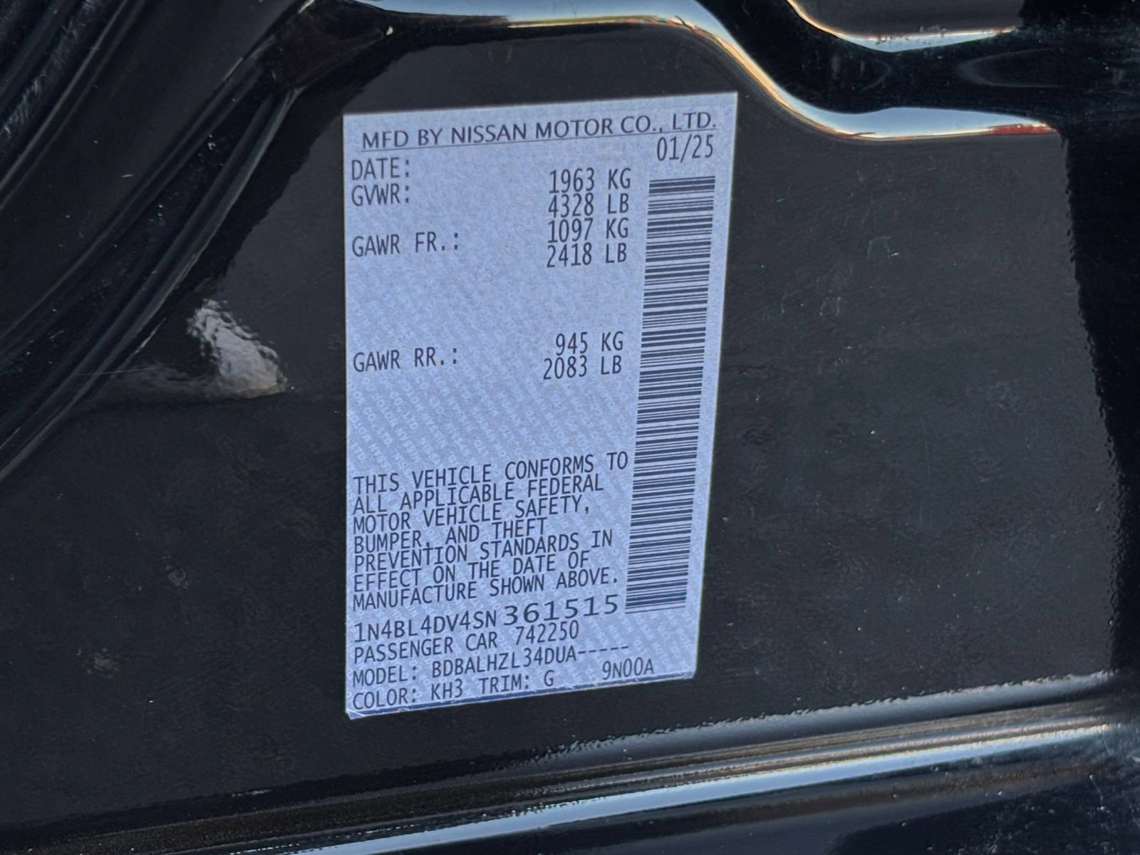 Used 2025 Nissan Altima 2.5 SV FWD image 29