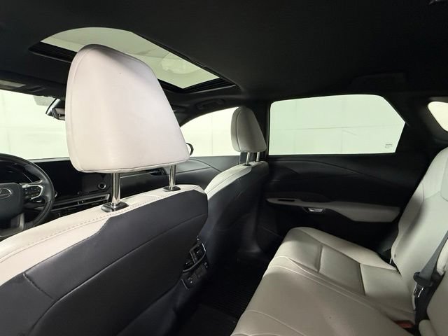 Used 2025 Lexus RX 350 Premium w/ Accessory Package FWD image 27
