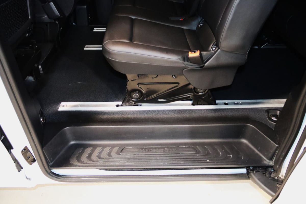 Used 2023 Mercedes-Benz Metris Passenger image 46