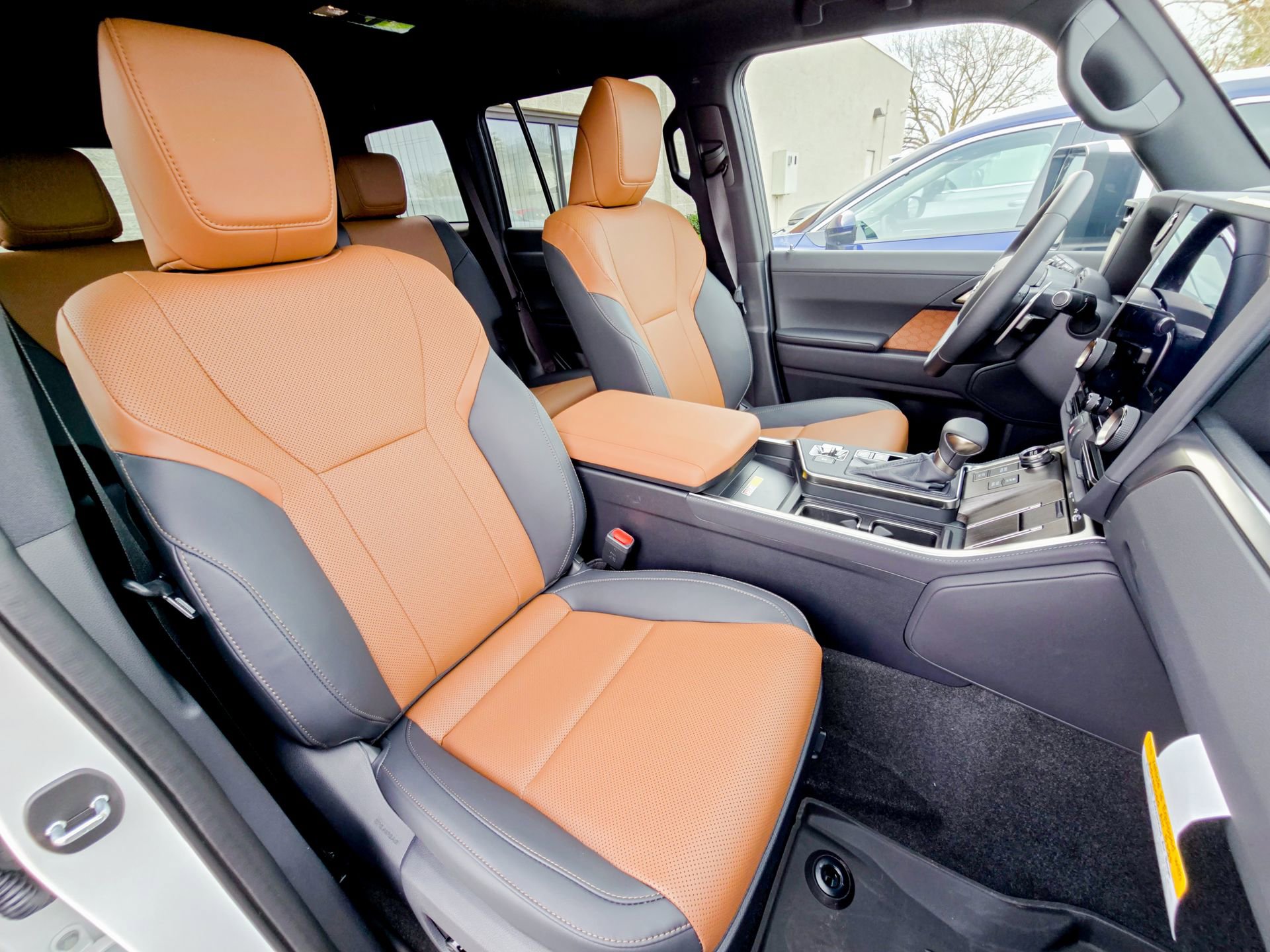 Used 2026 Lexus GX 550 w/ Accessory Package (2T) image 30