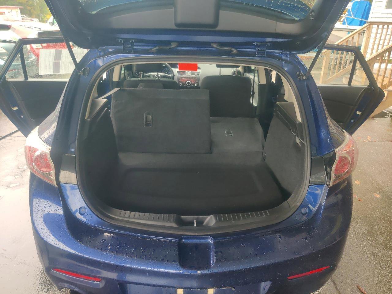 Used 2013 MAZDA MAZDA3 i Touring image 16