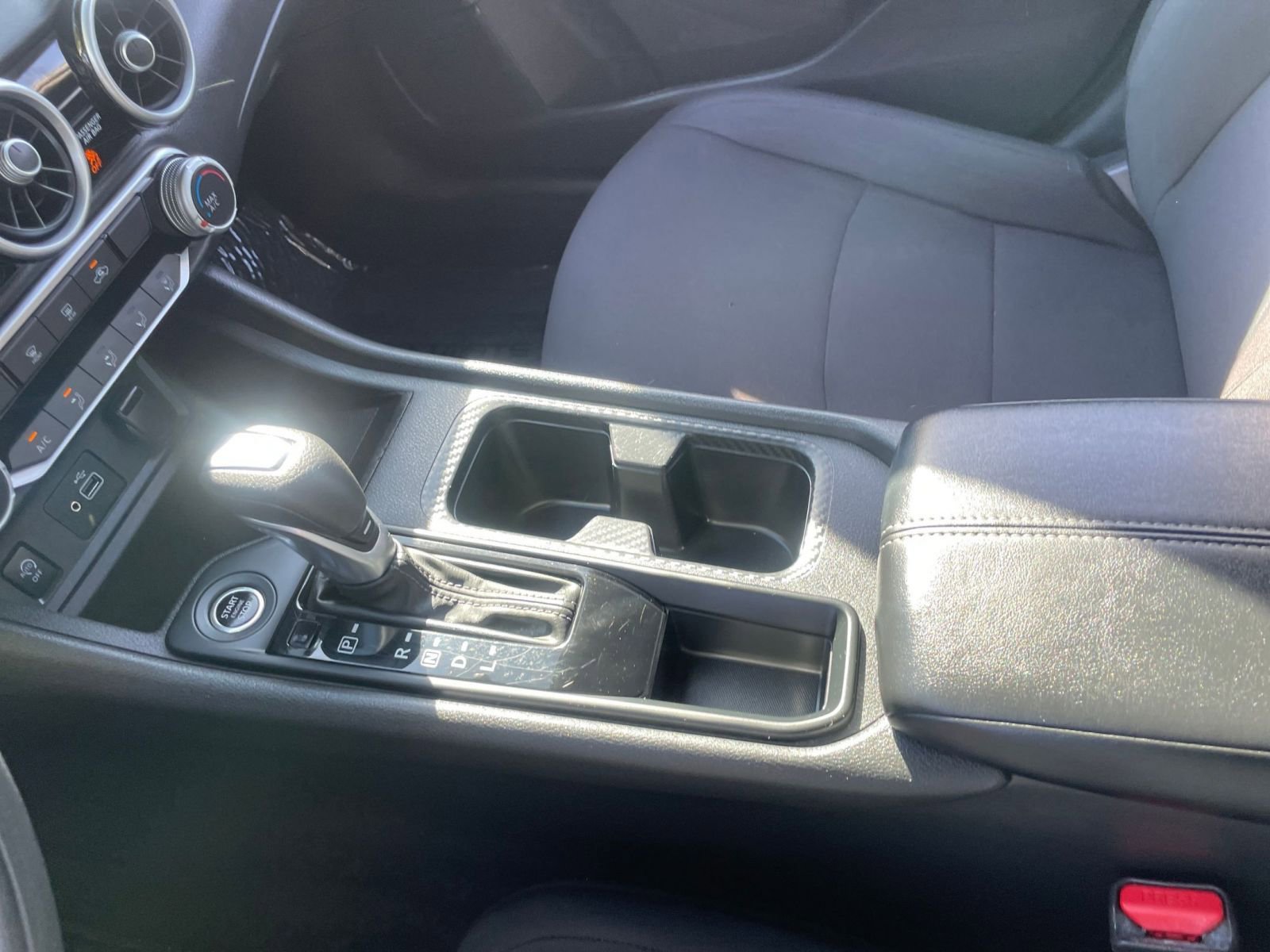 Used 2025 Nissan Sentra S image 41