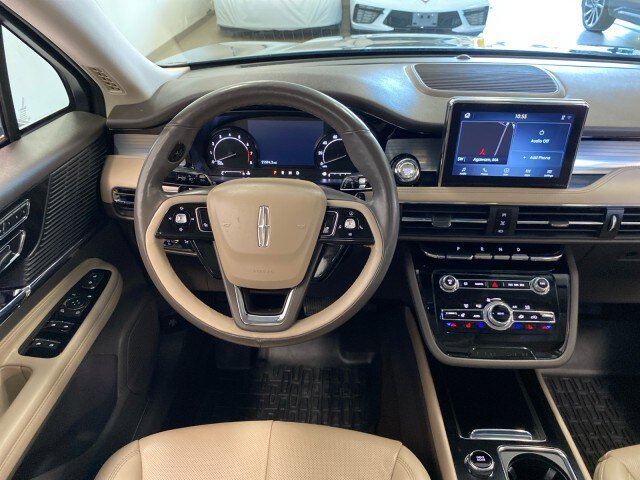 Used 2022 Lincoln Corsair AWD w/ Premium Package image 12