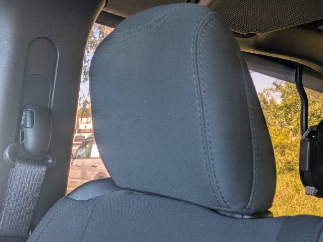 Used 2021 Jeep Wrangler Sport AWD/4WD image 31