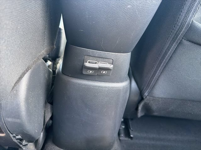 Used 2021 Nissan Versa S FWD image 22