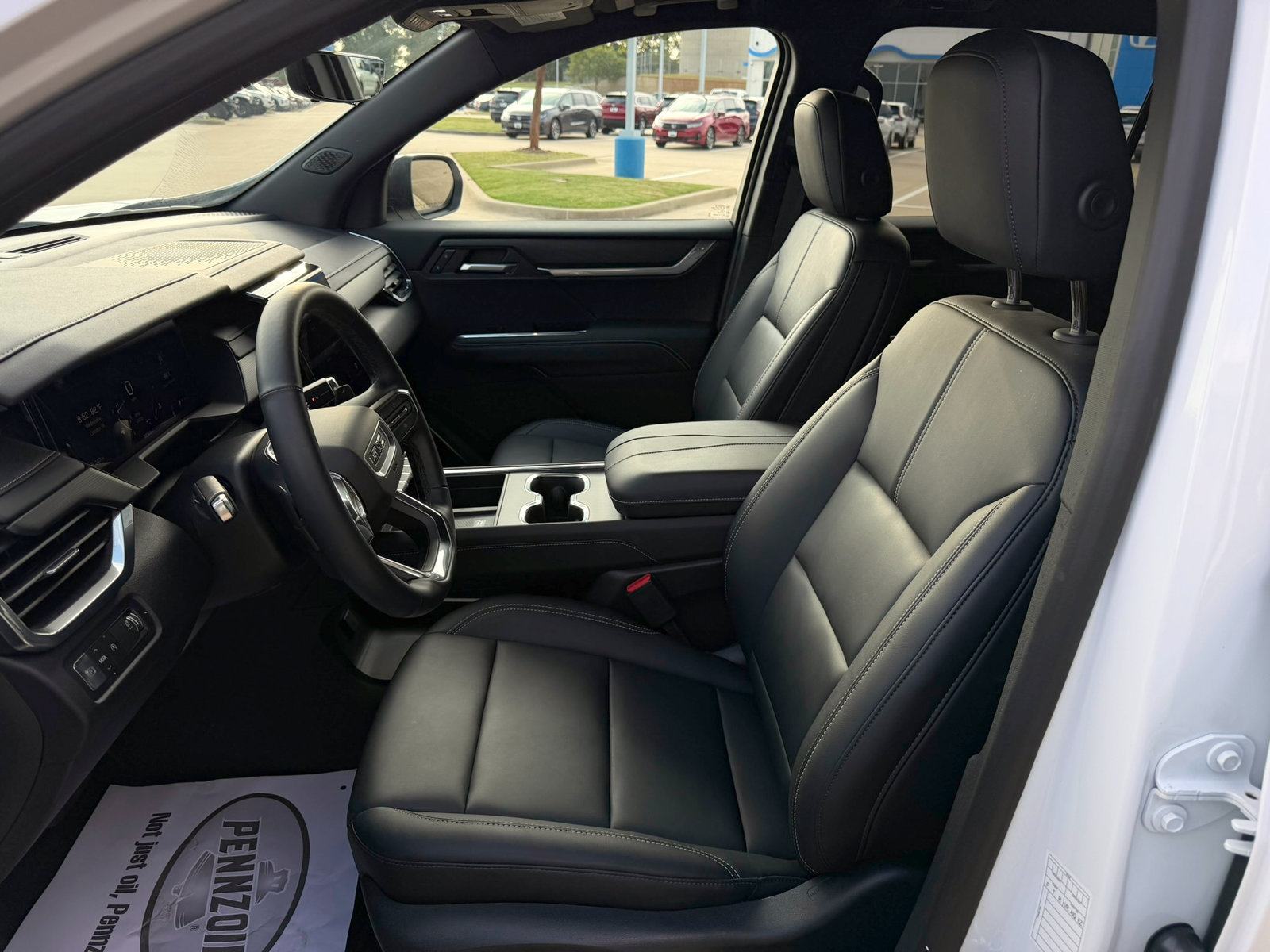 Used 2026 GMC Acadia Elevation w/ Elevation Premium Package FWD image 10