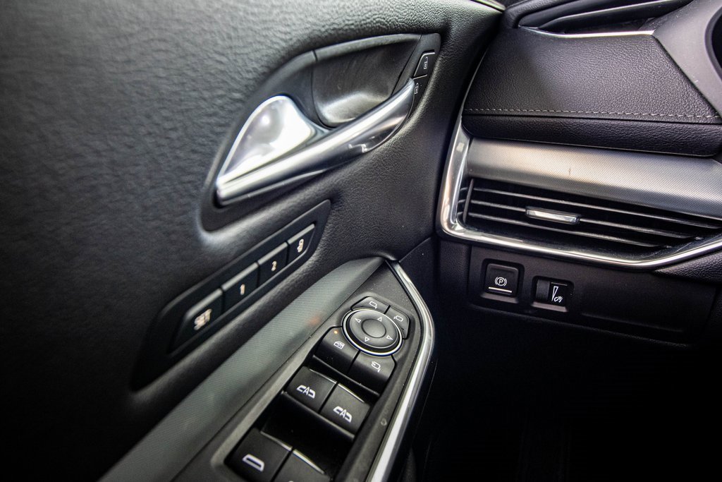 Used 2019 Cadillac XT4 Premium Luxury image 28