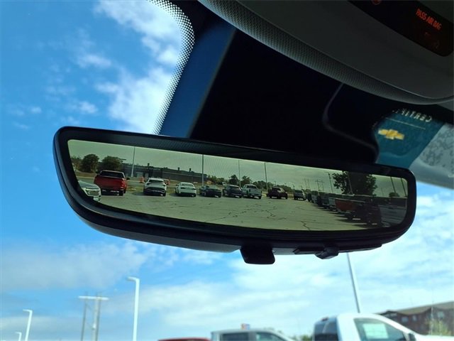 Used 2023 Buick Envision Avenir image 24