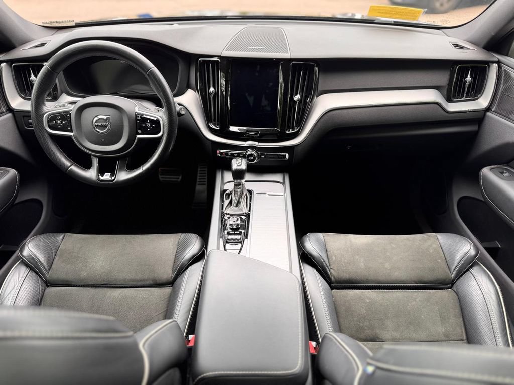 Used 2019 Volvo XC60 T6 R-Design w/ Protection Package AWD/4WD image 22