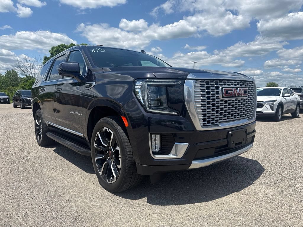 Used 2023 GMC Yukon Denali AWD/4WD image 1