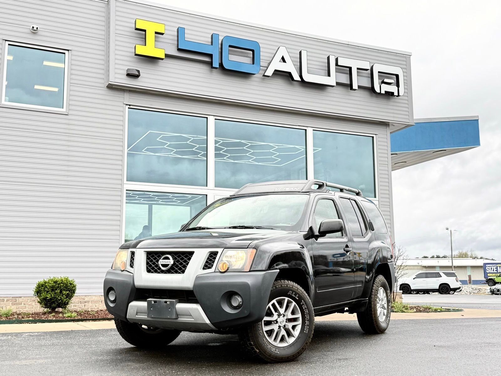 Used 2011 Nissan Xterra X image 1