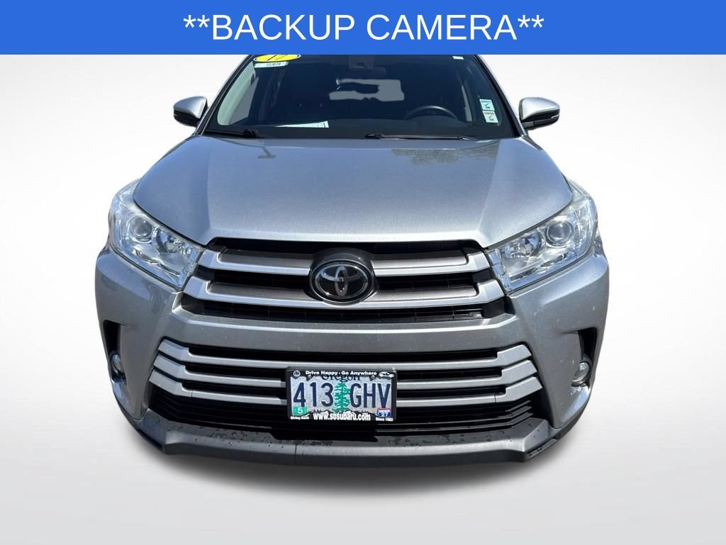 Used 2017 Toyota Highlander Plus AWD/4WD image 2