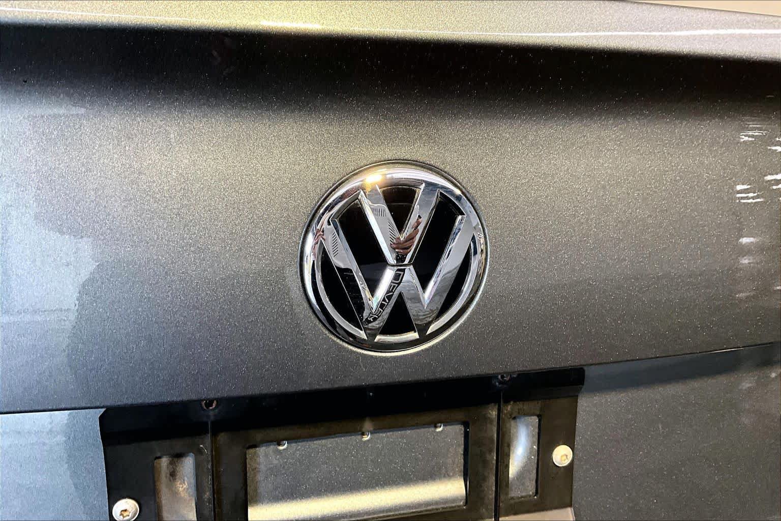 Used 2019 Volkswagen Jetta SE FWD image 33