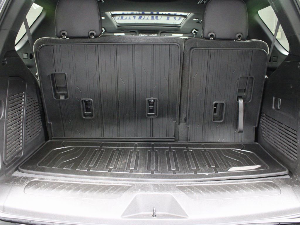 Used 2023 GMC Yukon SLT w/ Max Trailering Package image 36