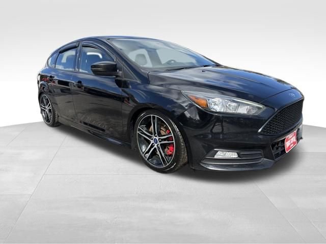 Used 2017 Ford Focus ST FWD image 1