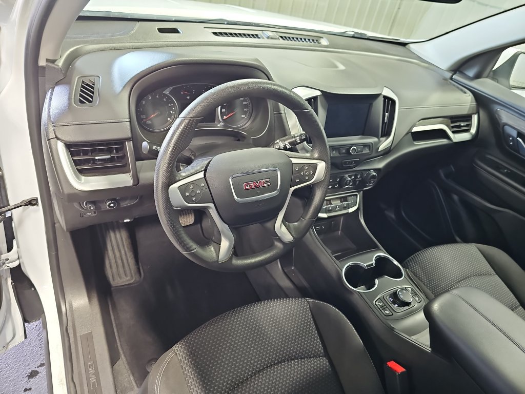 Used 2023 GMC Terrain SLE w/ Driver Convenience Package AWD/4WD image 15