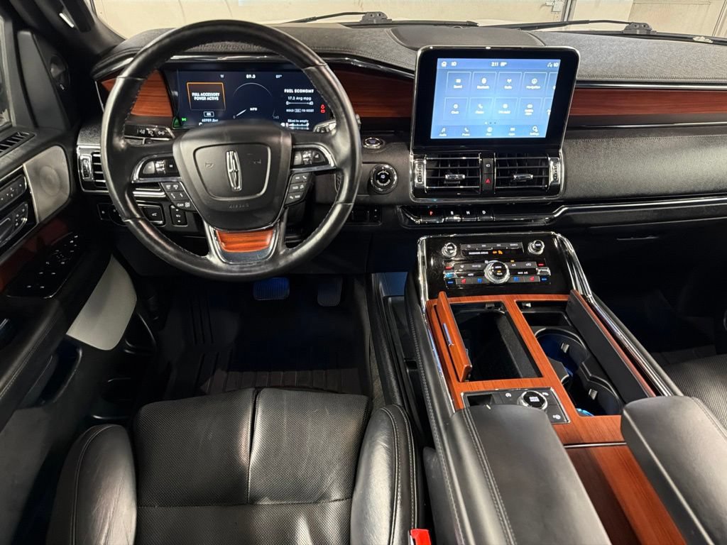Certified 2021 Lincoln Navigator Reserve AWD/4WD image 8