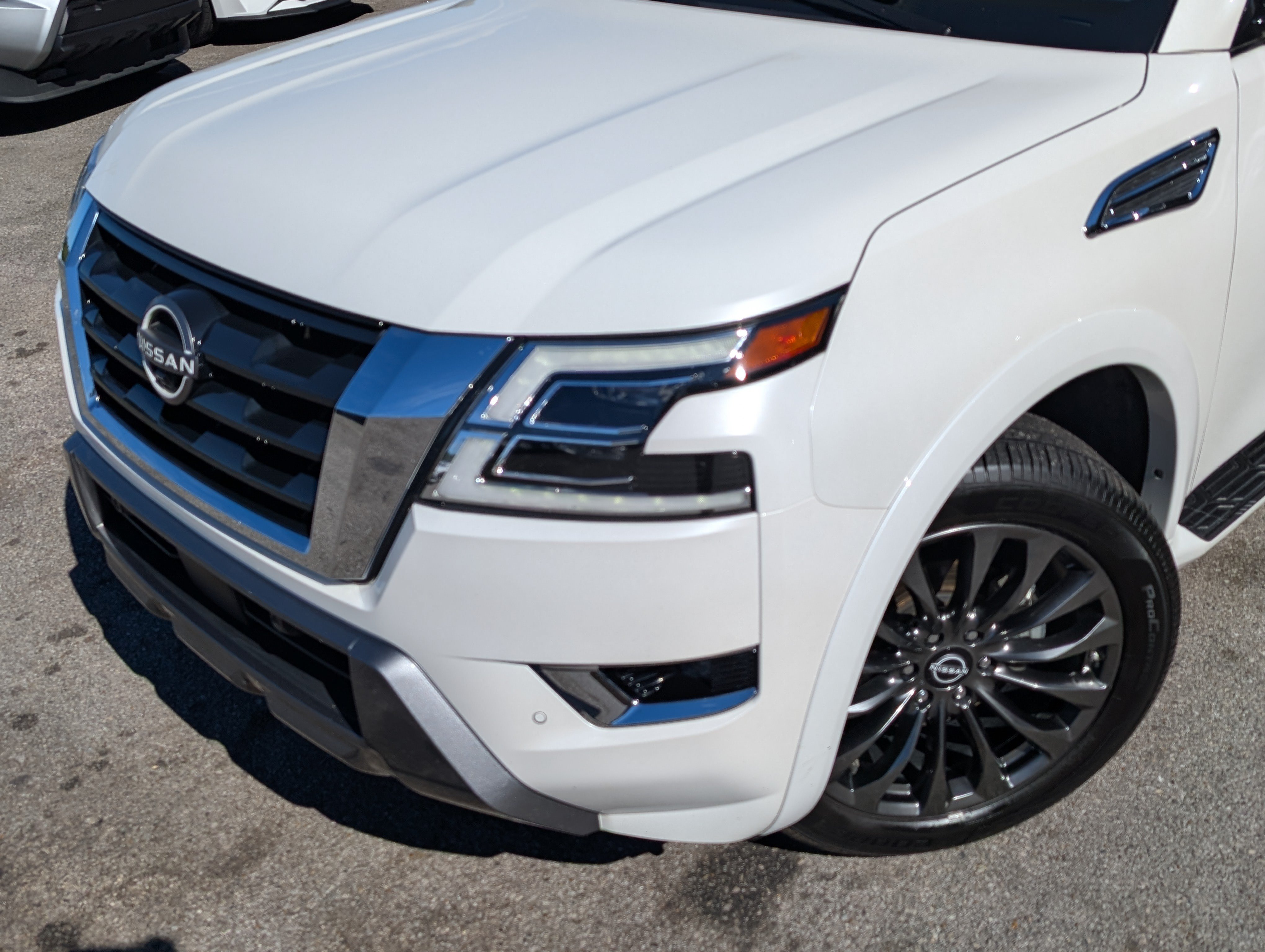 Used 2023 Nissan Armada Platinum w/ Cargo Package AWD/4WD image 13