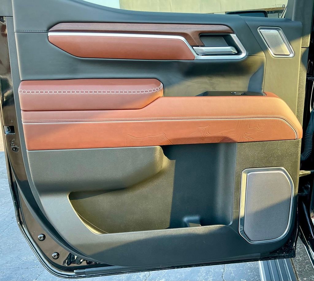 Used 2025 GMC Sierra 1500 Denali Ultimate image 34