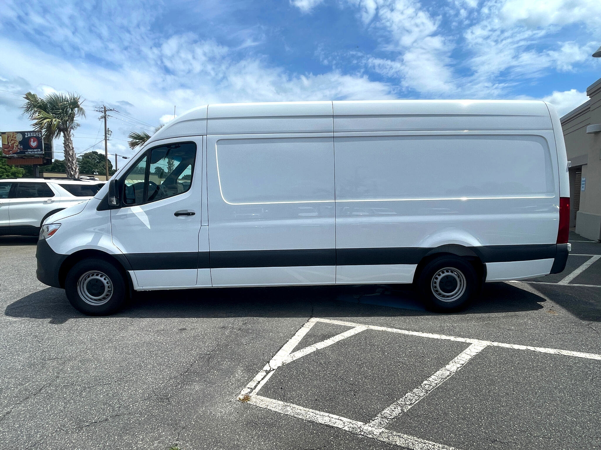 Used 2023 Mercedes-Benz Sprinter 2500 image 6