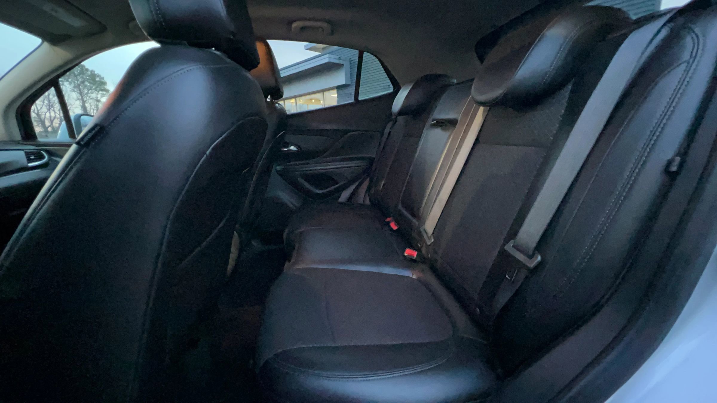 Used 2021 Buick Encore Preferred image 21