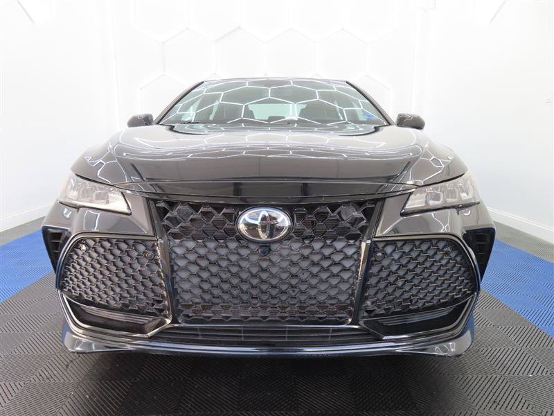 Used 2019 Toyota Avalon XSE w/ All Weather Liner Package FWD image 3