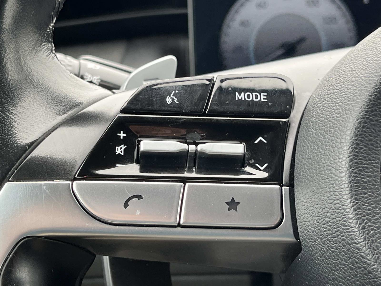 Used 2023 Hyundai Tucson Limited image 37