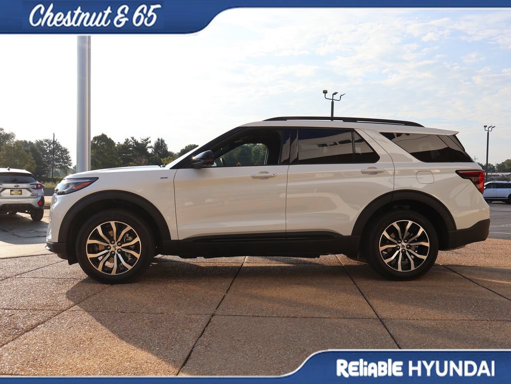 Used 2026 Ford Explorer ST-Line AWD/4WD image 3