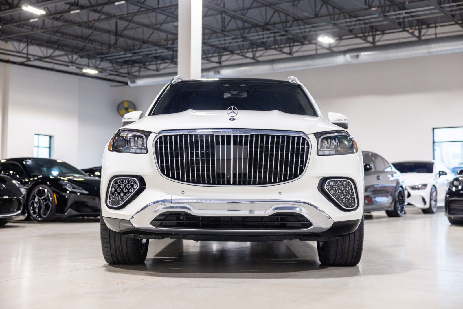 Used 2024 Mercedes-Benz Maybach GLS 600 4MATIC image 2