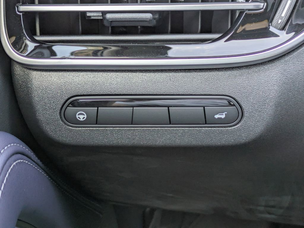 New 2026 INFINITI QX60 Sport w/ Dark Cargo Package image 28