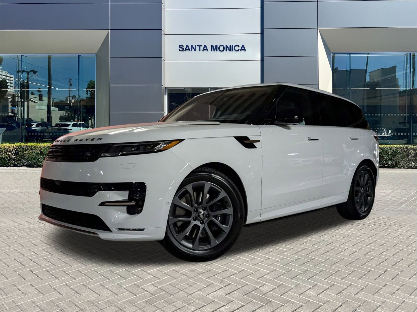 New 2025 Land Rover Range Rover Sport Dynamic SE