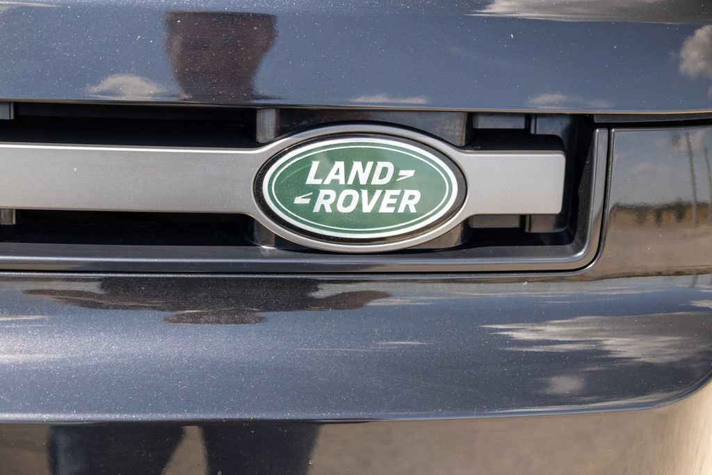 Used 2023 Land Rover Defender 110 V8 AWD/4WD image 43