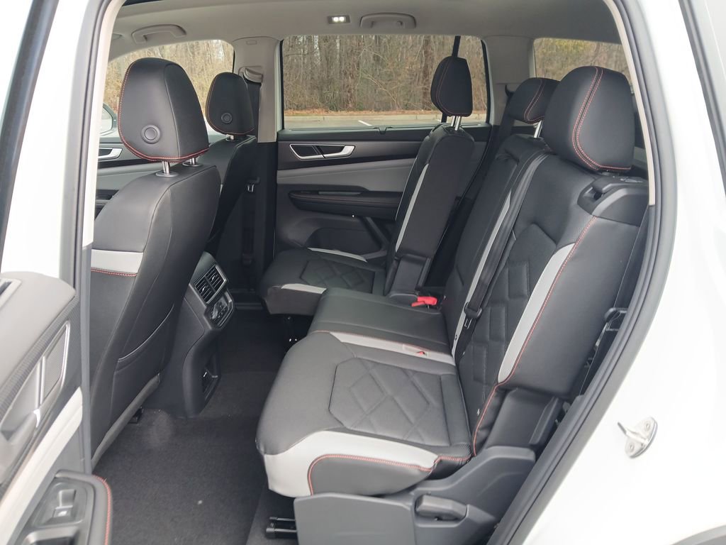 New 2026 Volkswagen Atlas Peak Edition AWD/4WD image 24