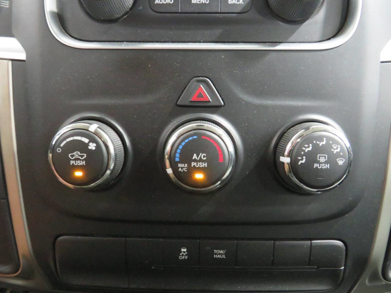 Used 2013 RAM 1500 Classic SLT RWD image 20