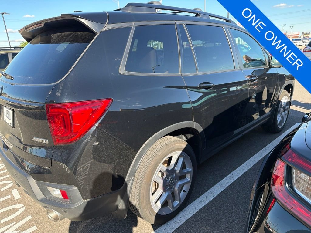 Used 2025 Honda Passport EX-L image 2