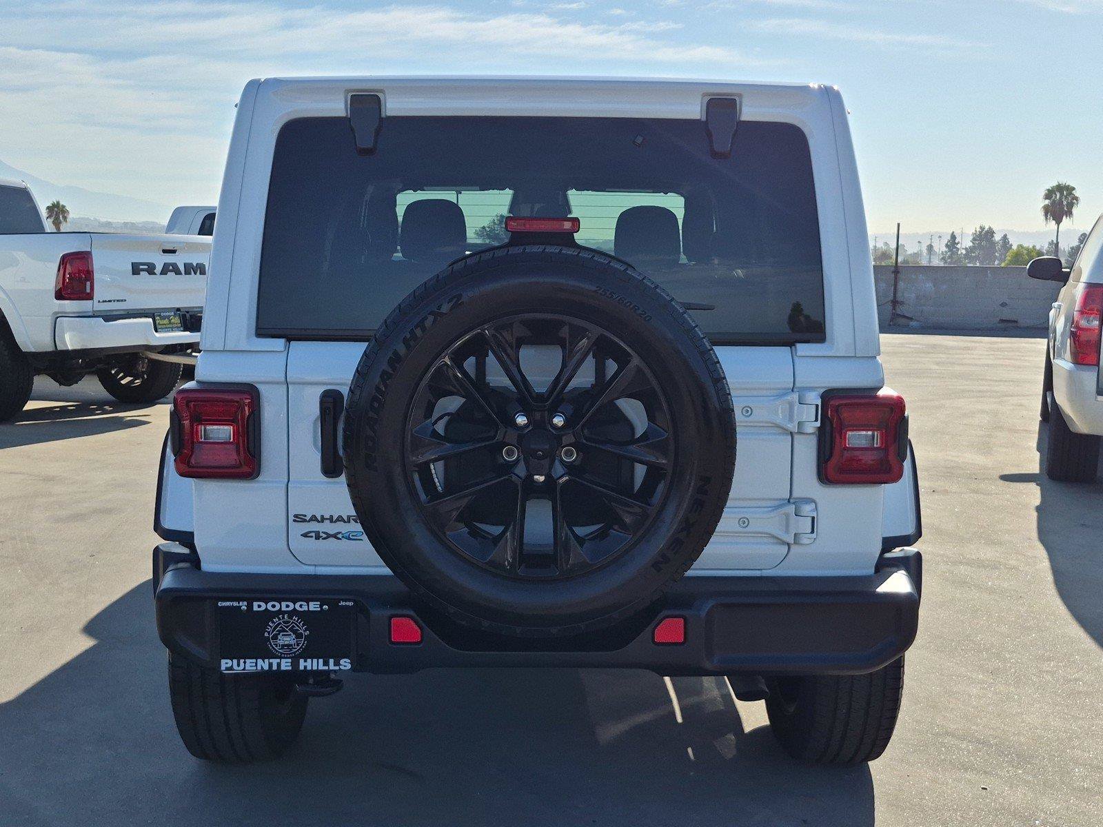 Certified 2025 Jeep Wrangler Unlimited Sahara AWD/4WD image 6