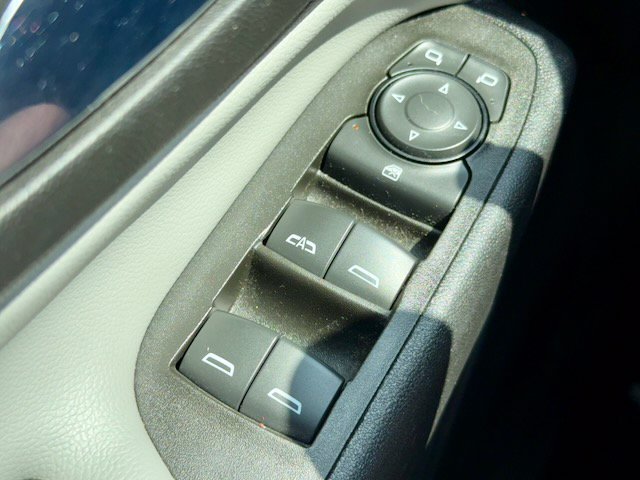 Used 2022 Chevrolet Equinox LS AWD/4WD image 26