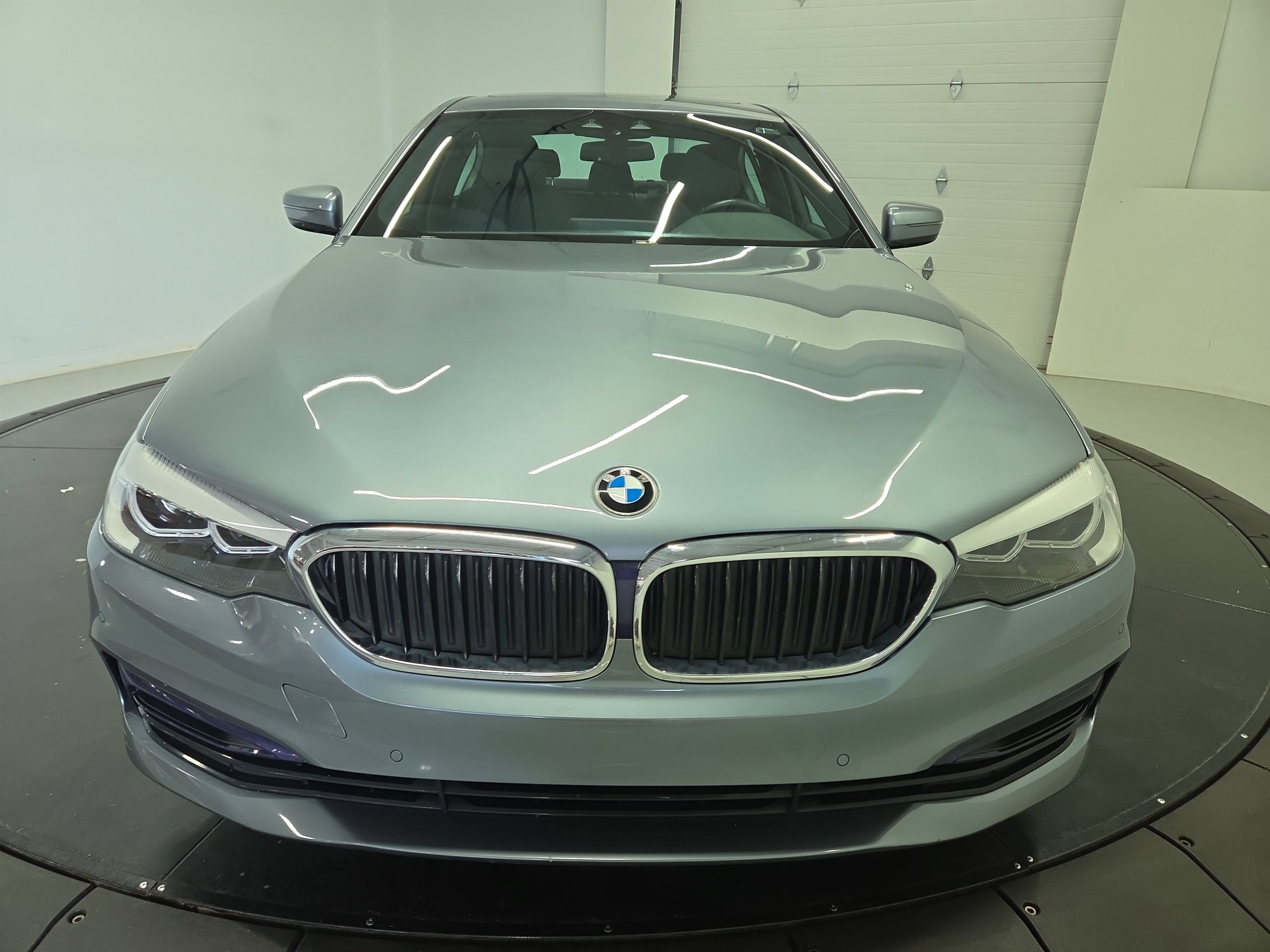 Used 2019 BMW 530i xDrive w/ Convenience Package AWD/4WD video 2