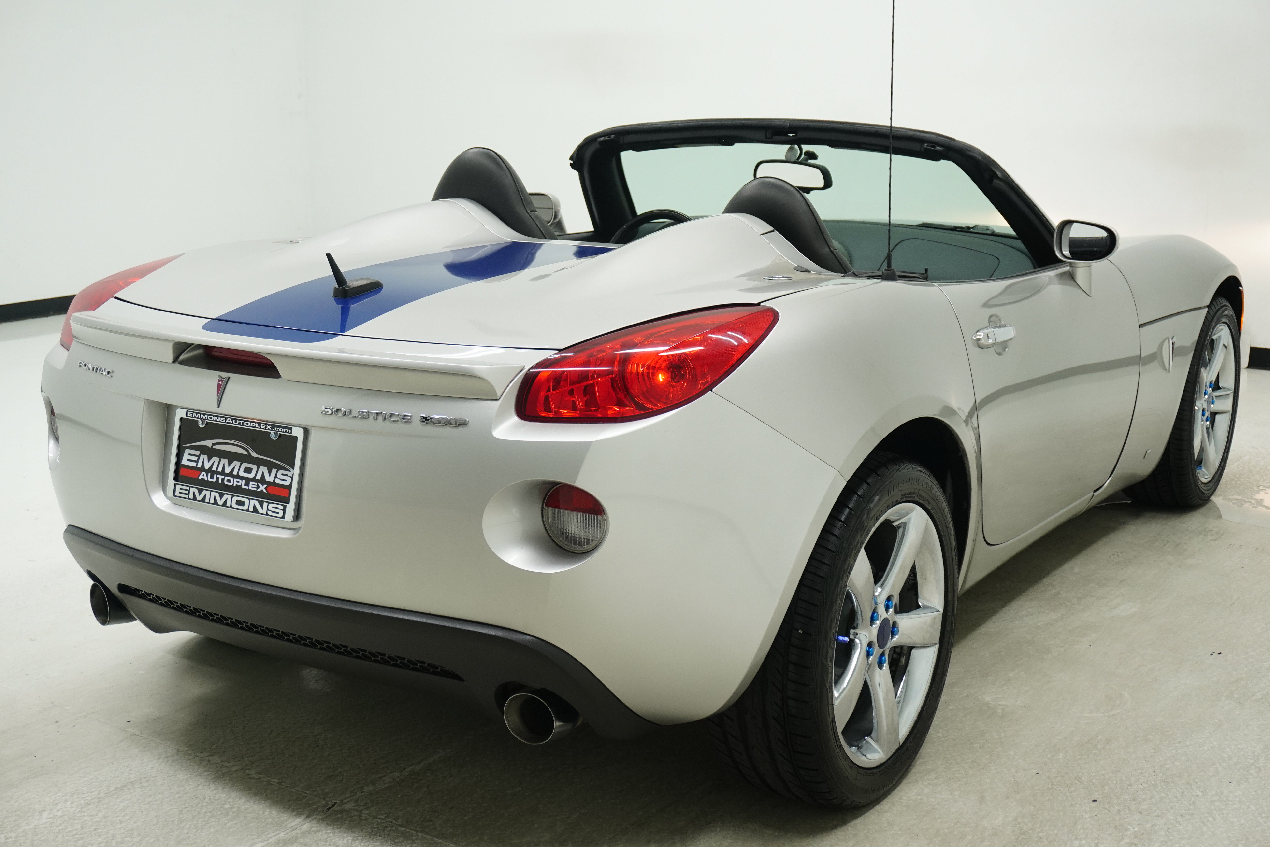 Used 2008 Pontiac Solstice GXP w/ Premium Package RWD image 10