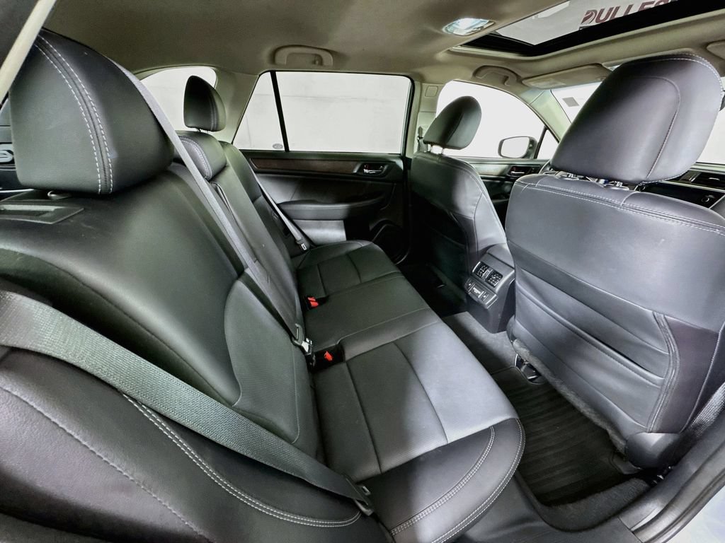 Used 2018 Subaru Outback 2.5i Limited AWD/4WD image 29