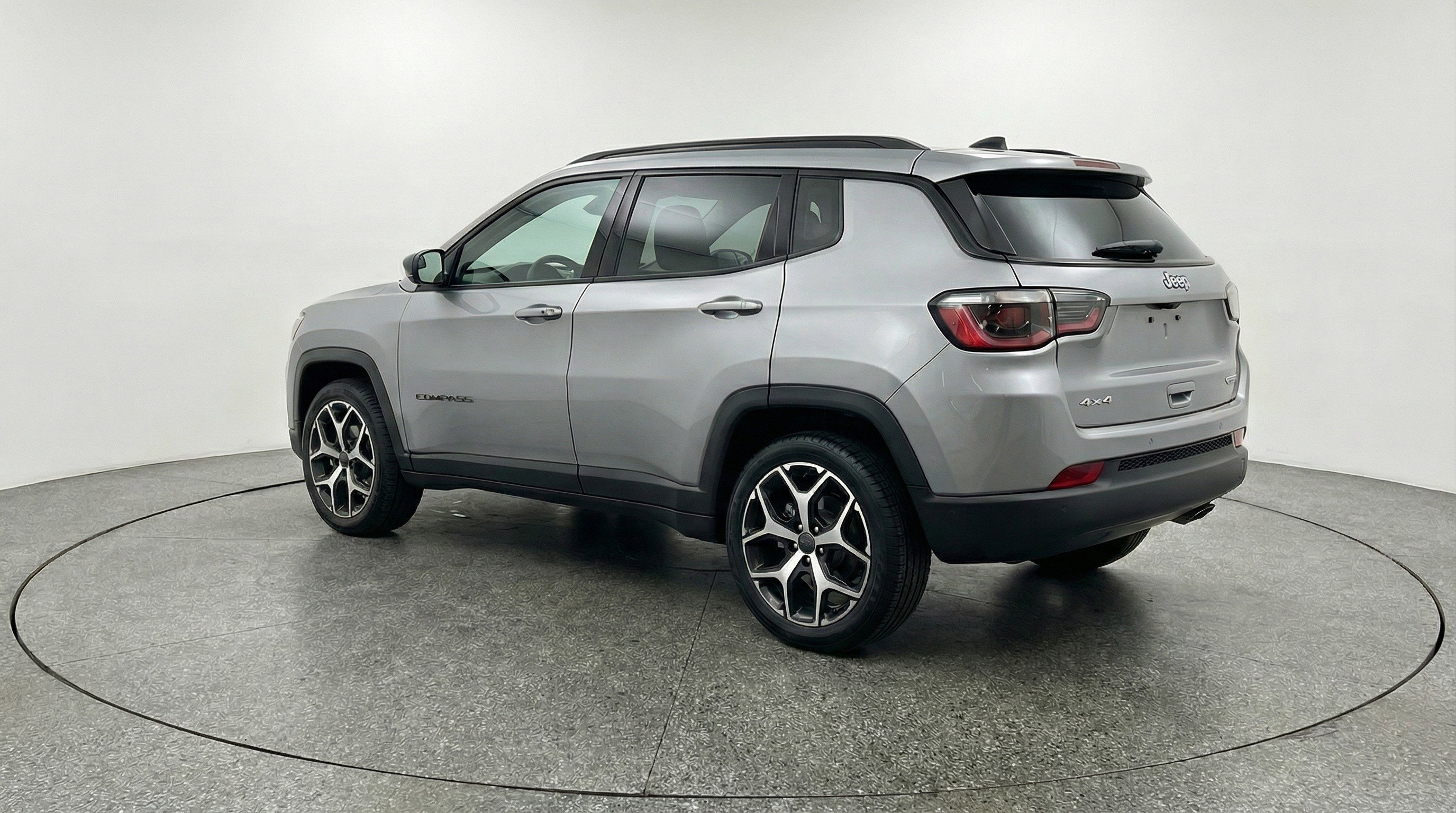 Used 2025 Jeep Compass Limited image 6