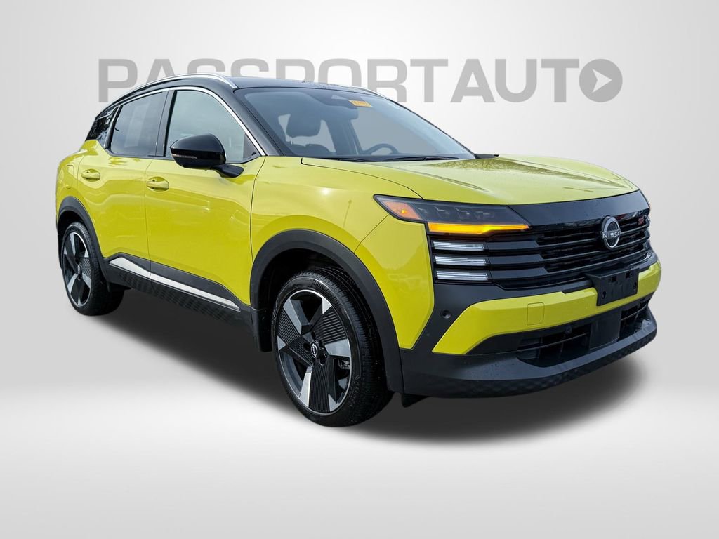 Certified 2025 Nissan Kicks SR image 2