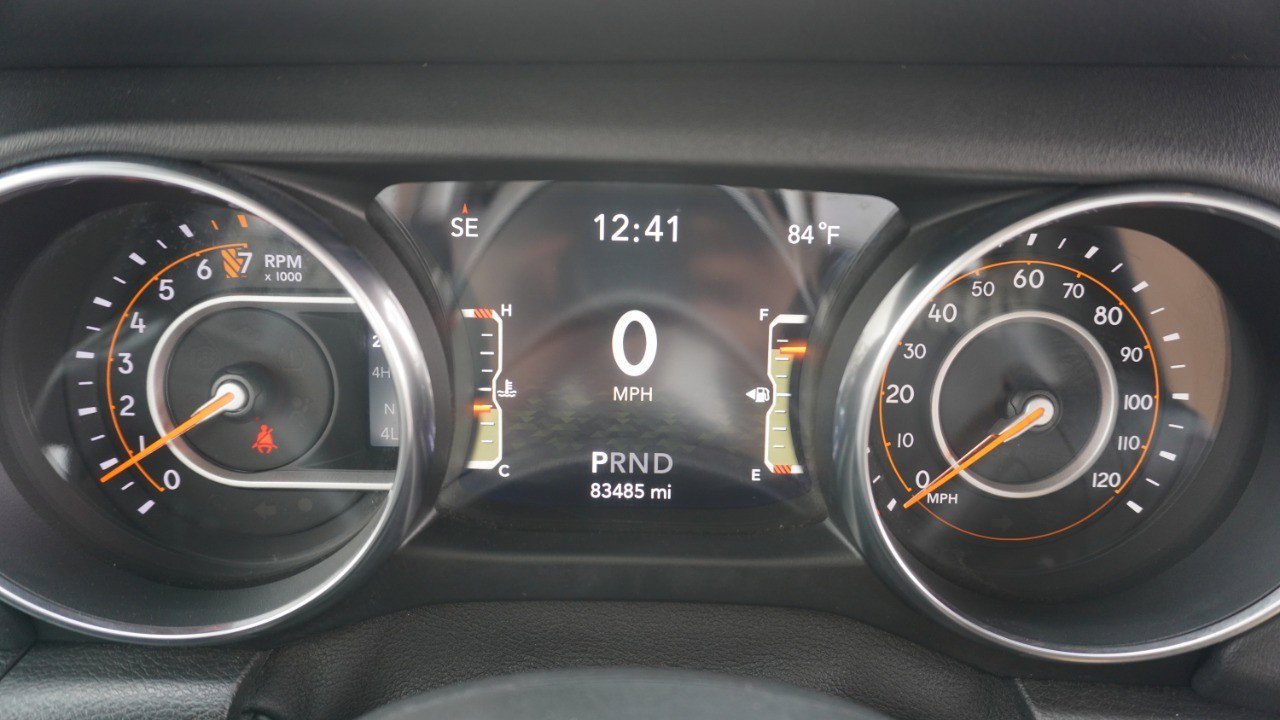 Used 2019 Jeep Wrangler Unlimited Sahara image 17