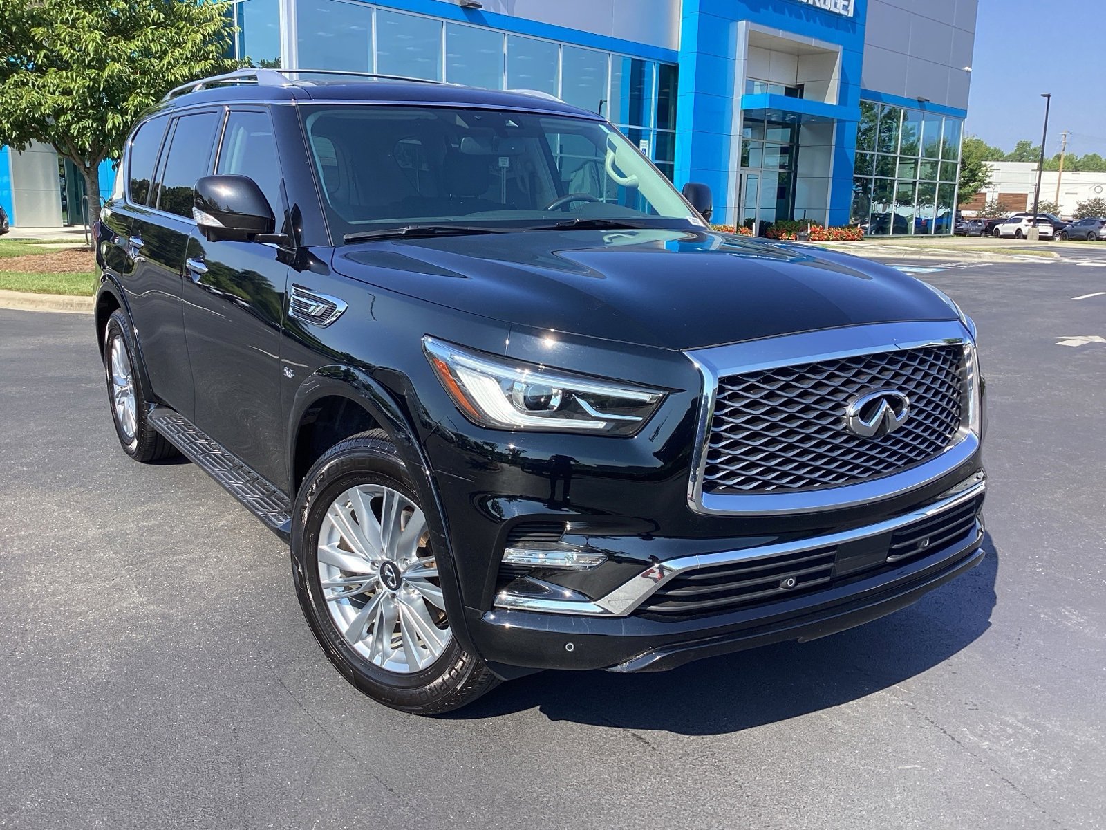 Used 2019 INFINITI QX80 Luxe w/ Proassist Package image 7