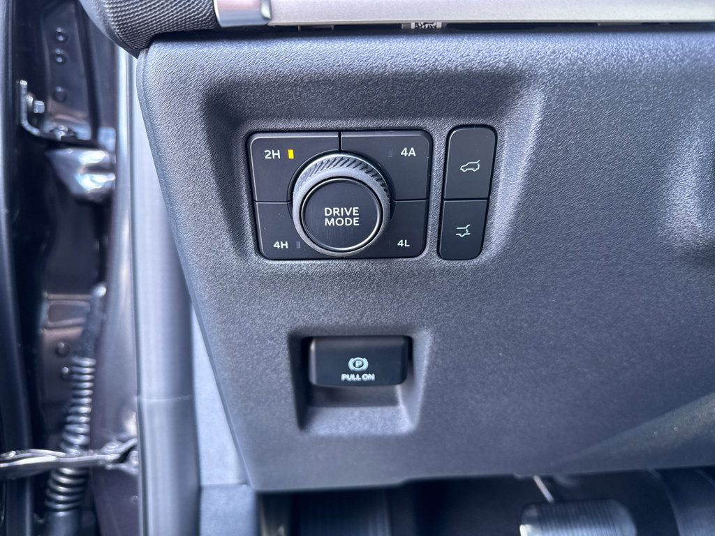 New 2025 Ford Expedition Active image 29